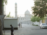 Таджикские чиновники и бизнесмены выплатят милостыню по случаю окончания Рамадана