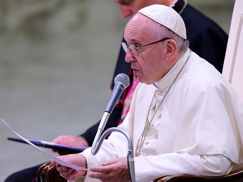Папа Римский Франциск негативно высказался по поводу того, что в школах детям рассказывают об их праве имеют право выбрать пол
