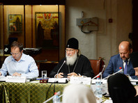 Патриарх Кирилл сообщил об "убийственном" влиянии информационного потока в интернете