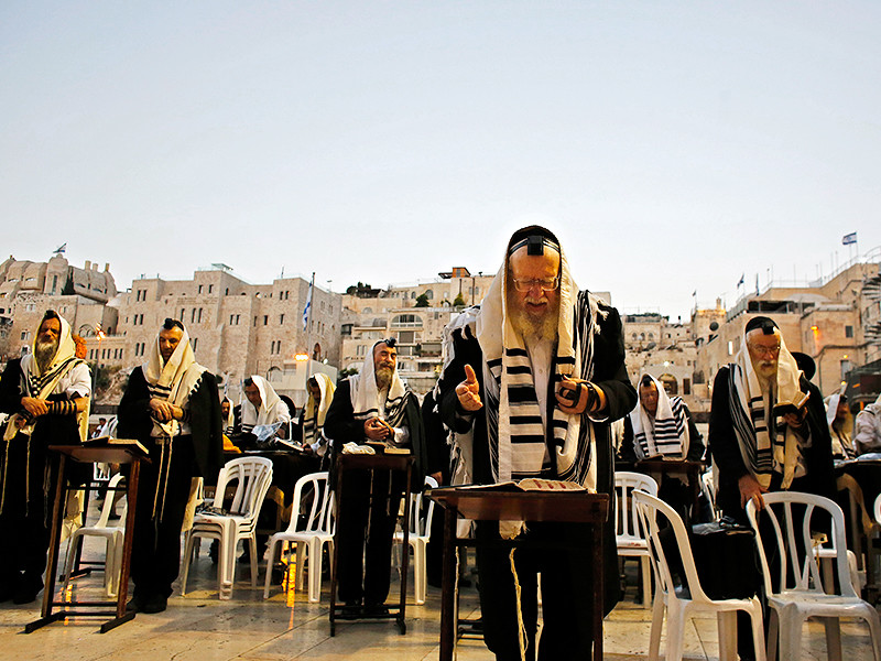 Иудеи в воскресенье вечером начинают праздновать еврейский Новый год - праздник Рош ха-Шана