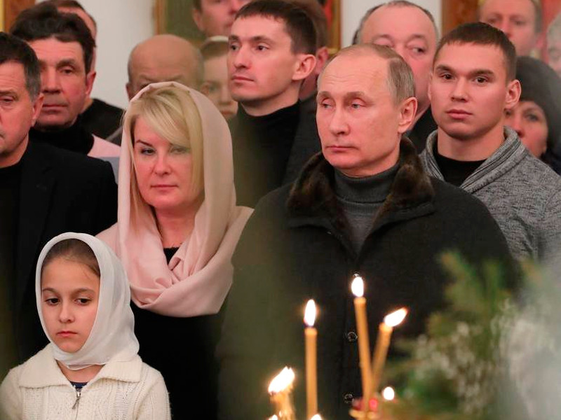 Путин в поздравлении с Рождеством заявил об усилении взаимодействия РПЦ с госструктурами