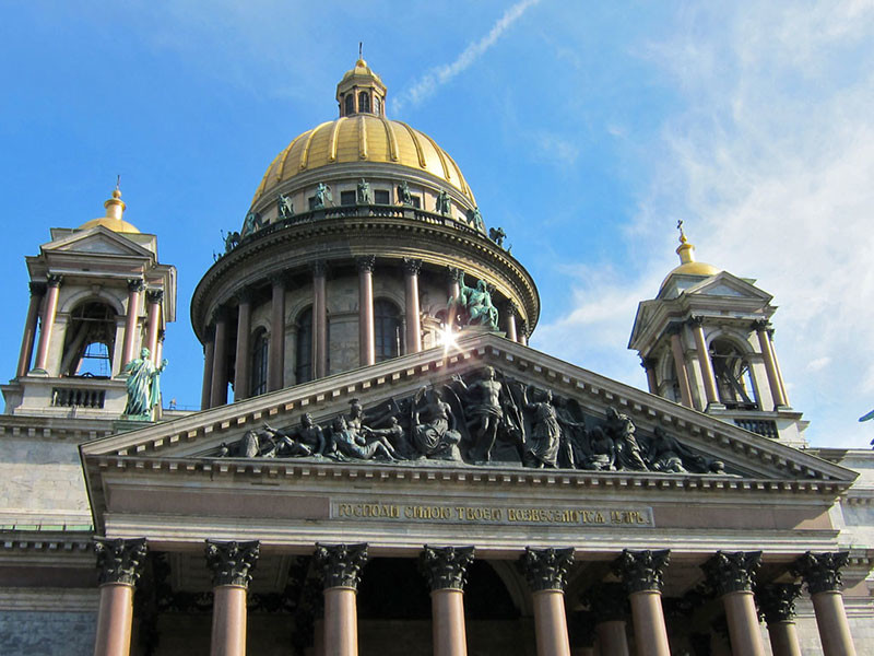 Власти Санкт-Петербурга намерены уже в 2017 году передать Исаакиевский собор в ведомство Русской православной церкви