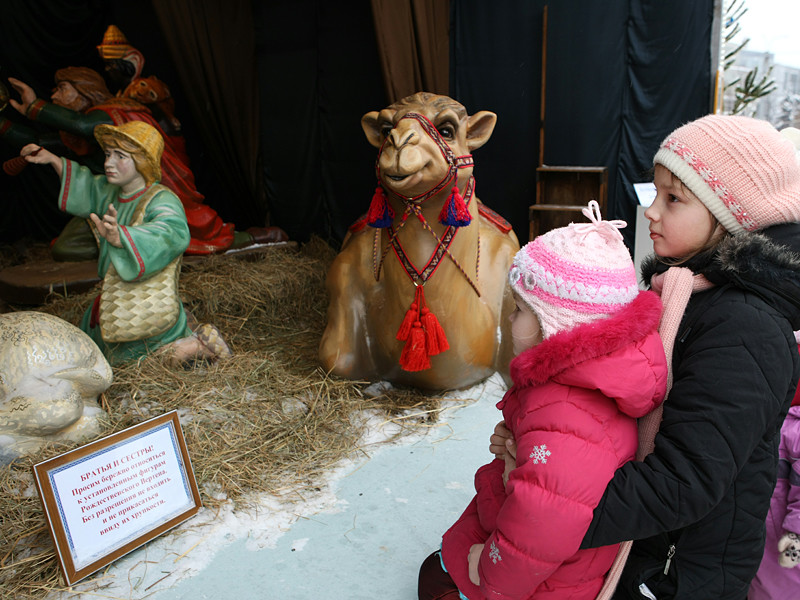 Православные христиане в России и других странах отмечают 6 января Рождественский сочельник - канун Рождества Христова
