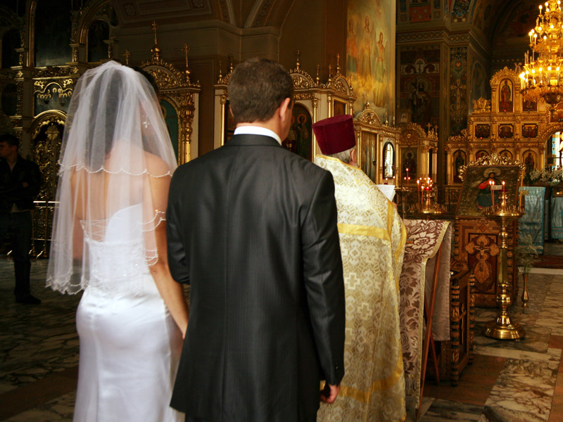 Христианский обряд венчания обходится казахстанцам в 15 раз дороже мусульманского 