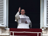 Папа Римский призвал верующих пользоваться Библией также часто, как мобильными телефонами
