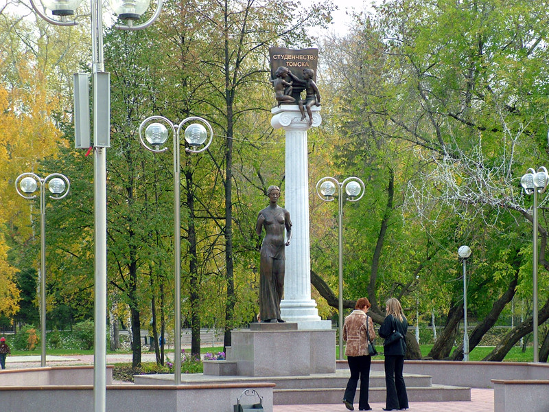В Томске жители собирают подписи против строительства часовни на территории сквера