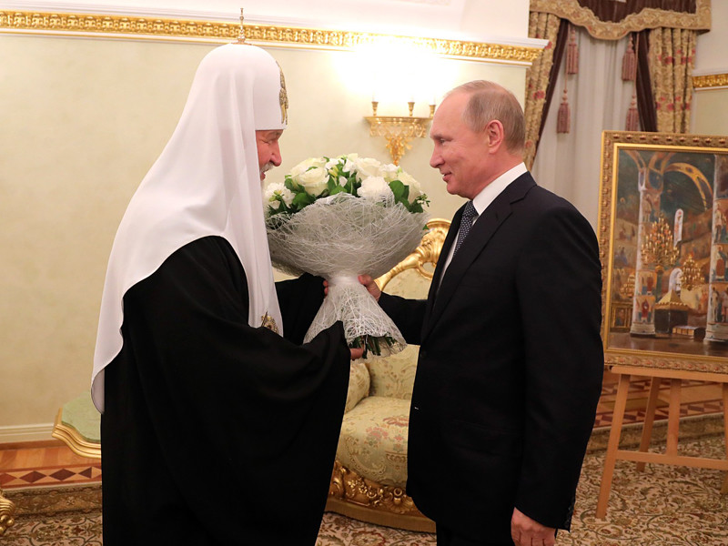 Президент РФ Владимир Путин в понедельник встретился в Кремле с патриархом Московским и всея Руси Кириллом