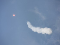 Накануне протодиакон Андрей Кураев задаваясь вопросом, "почему она упала", отметил, что ракета со спутниками "освящалась персоной голубиного полета" и не по чину