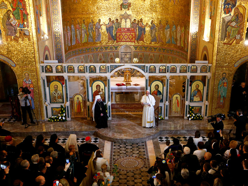 Папа Франциск признался, что начинает и заканчивает каждый день с украинской иконой Богородицы	