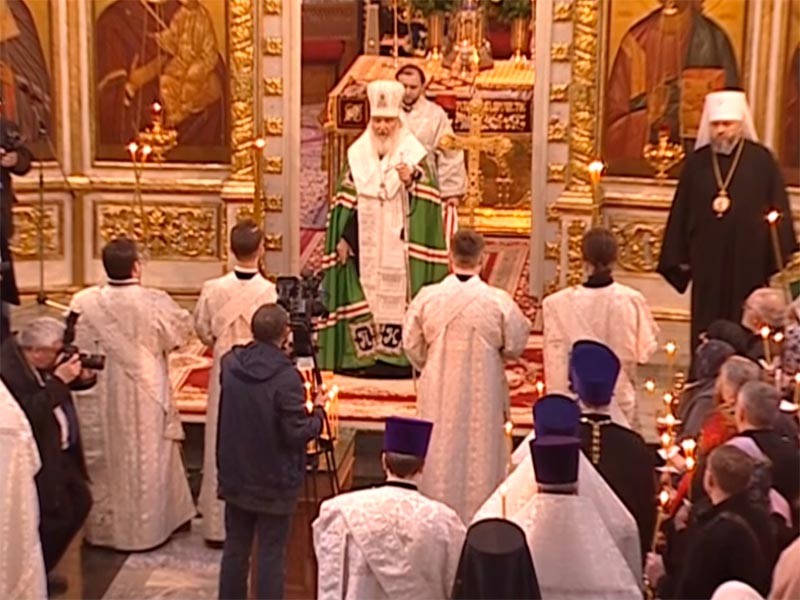 На 40-й день после трагедии в Кемерово патриарх Кирилл пообщался с родными погибших при пожаре