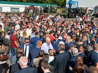 17 августа Александр Лукашенко посетил Минский завод колесных тягачей