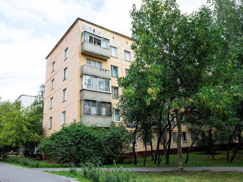Квартиры в вошедших в московскую программу реновации домах за год подорожали на 11%
