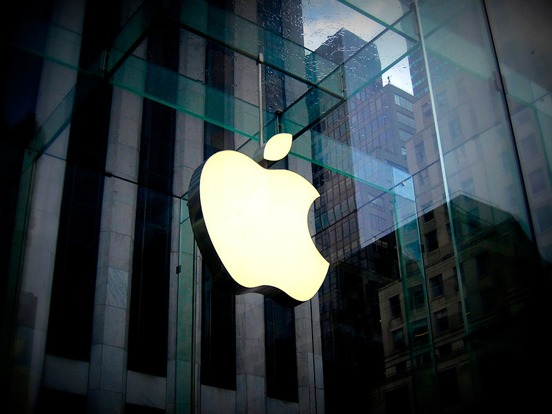 Apple начнет открывать магазины в США на этой неделе