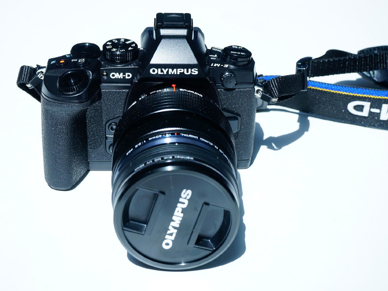  Компания Olympus намерена продать бизнес по производству фотокамер 	