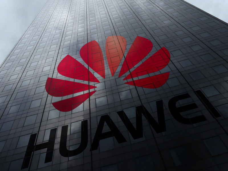 В США введут запрет на госзакупки у компаний, использующих продукцию Huawei	