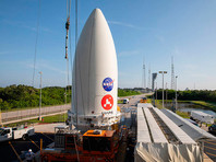 Инженеры NASA закончили подготовку марсохода Perseverance к намеченному на 30 июля запуску. После ряда задержек, из-за которых старт миссии дважды откладывался, аппарат был установлен под головной обтекатель ракеты-носителя Atlas V