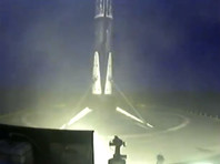 The first stage compartment (the reusable upper stage was used for the fifth time) passed normally, and after a little over eight minutes the stage landed on a floating platform in the Atlantic Ocean.  Thus, SpaceX already has two stages of the Falcon 9, which have made five takeoffs and landings.