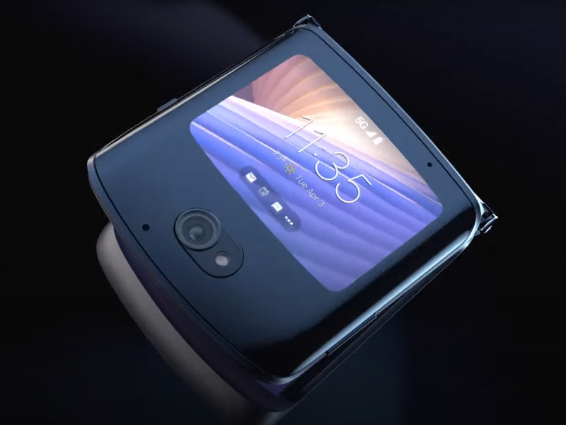 Motorola представила обновленную версию смартфона RAZR с гибким дисплеем