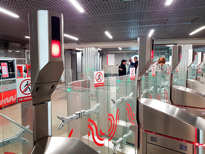 Столичные власти планируют запустить в метро систему оплаты проезда при помощи камер с распознаванием лиц