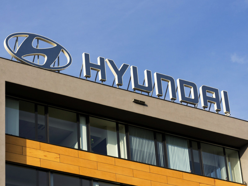  Hyundai официально объявила о покупке компании Boston Dynamics за 1,1 млрд долларов 	