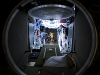 Работы по герметизации двух трещин в промежуточной камере модуля "Звезда" Международной космической станции (МКС), которые российские члены экипажа станции провели на прошлой неделе, не помогли окончательно устранить утечку воздуха на МКС