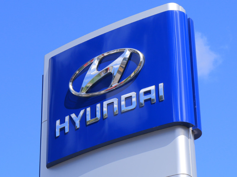 Hyundai отзывает в России свыше 18,5 тыс. кроссоверов Santa Fe