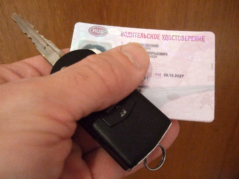 В Оренбургской области слепой мужчина получил водительские права. Прокуратура начала проверку спустя два года