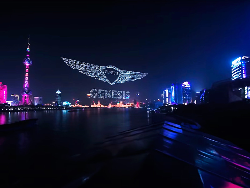 Бренд Genesis отметил выход на рынок Китая грандиозным шоу дронов