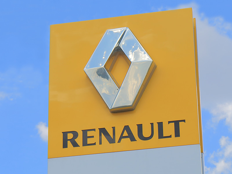  Renault снизит максимальную скорость всех машин компании до 180 километров в час 	