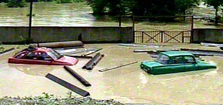 В наводнении на юге России погибли 11 человек