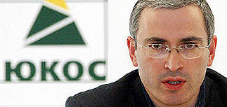 Несмотря на давление, глава ЮКОСа не станет эмигрантом
