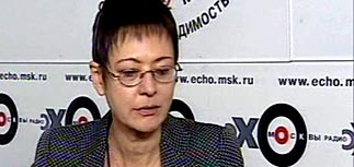 Хакамада идет на выборы президента без демократов