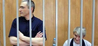 В последний день весны Ходорковский и Лебедев приговорены к 9 годам