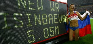 Исинбаева установила новый мировой рекорд - 5,05 м