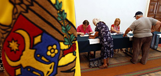 Компартия Молдавии получает 42% и проигрывает оппозиции