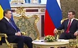 Медведев пообещал
Украине закончить "черную полосу". Янукович попросил
поделиться