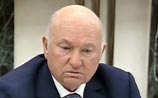 Лужкова отпустили в отпуск "подумать". Он уверяет, что не ссорил Медведева и Путина