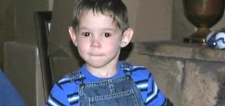 Мать Максима Кузьмина могла убить его, спасая от удушья