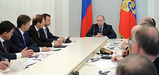 Путин и Якунин придумали пустить триллион на дорогу в Казань