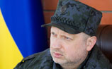 Турчинов потребовал возобновить силовую операцию на востоке Украины