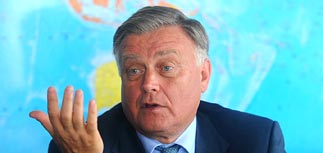 Якунина выдвинули в Совет Федерации