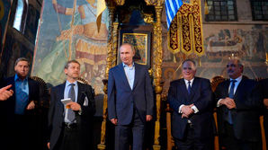 Путин на Афоне сел на трон византийских императоров и рассказал о благодати