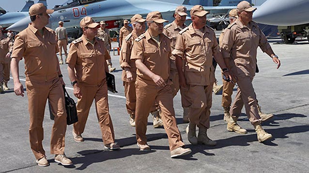 Шойгу в Сирии проверил базу Хмеймим и поговорил с Асадом