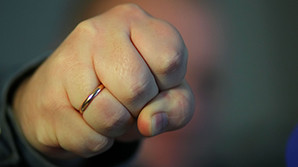 В Екатеринбурге отмечен рост насилия в 2,5 раза после декриминализации побоев в семье