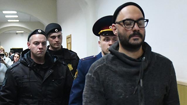 Суд продлил домашний арест Серебренникову до 19 января 2018 года