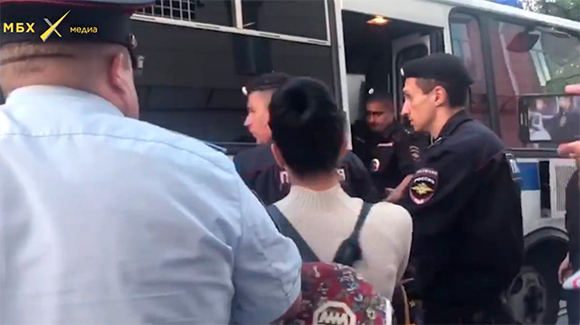 В Москве задержаны участники акции в поддержку голодающего Сенцова