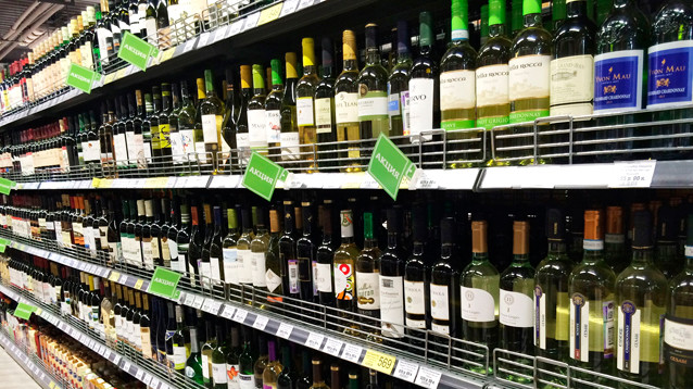 В России могут появиться спецмагазины для продажи алкоголя и табака