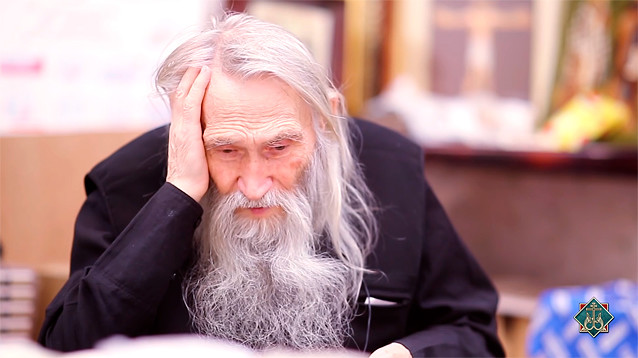 У российских чиновников культ старцев: к ним ездят за здоровьем, спасением и предсказаниями