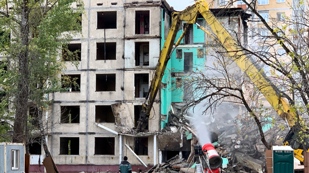 В Москве начали принудительно выселять жителей пятиэтажек, сносимых в ходе реновации