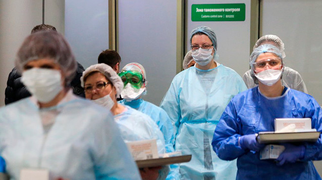 После контакта с заболевшим коронавирусом в Москве госпитализировали 24 человека